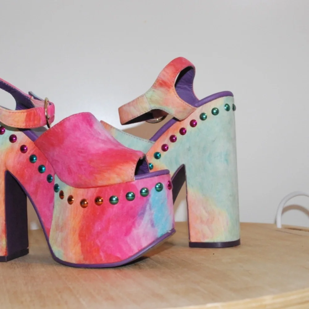 YRU Multicolor Tie-Dye Platform Sandals with Jewel Studs